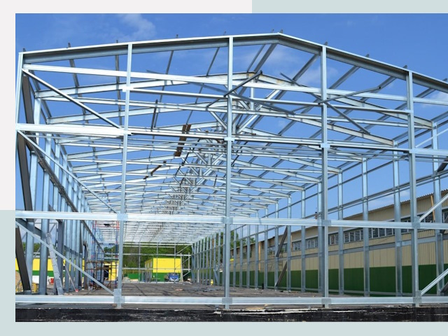 Строительство фабрик в Крымске