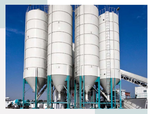 Строительство цементных силосов в Крымске