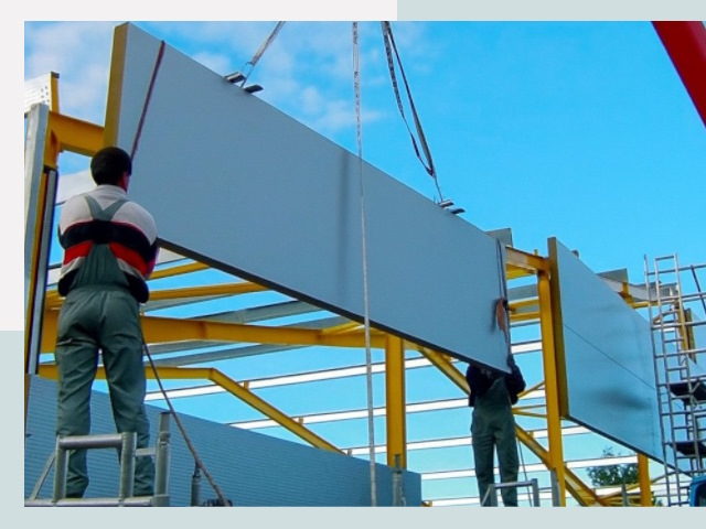 Монтаж сэндвич-панелей в Крымске от 622 руб.